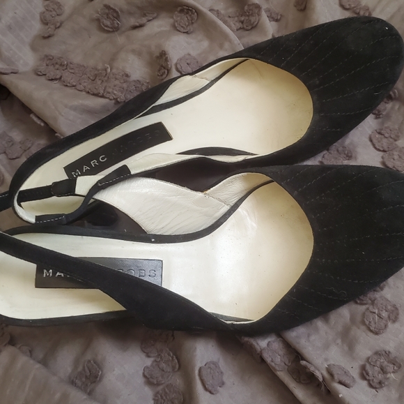Marc Jacobs Black Suede Slingback Pumps. Made in Italy. - Picture 8 of 11